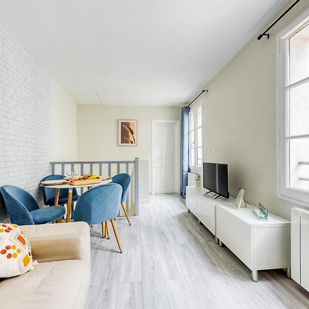 Le Duplex Du Cocon De Версал Екстериор снимка