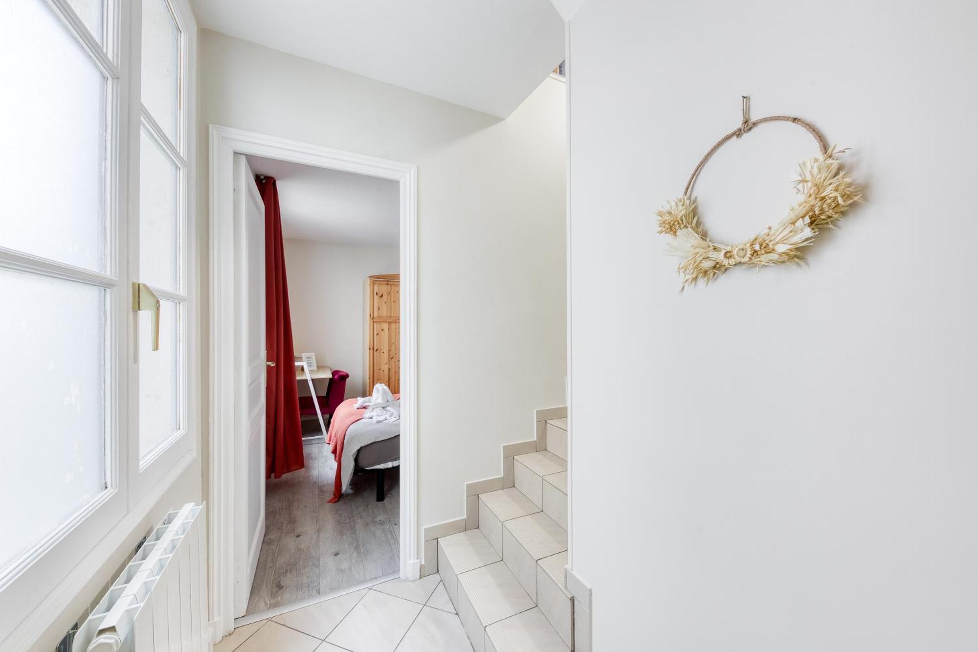 Le Duplex Du Cocon De Версал Екстериор снимка